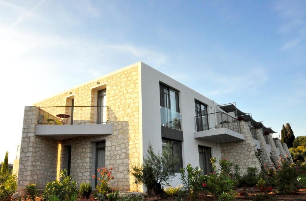 Leivatho Hotel Svoronata Ngoại thất bức ảnh