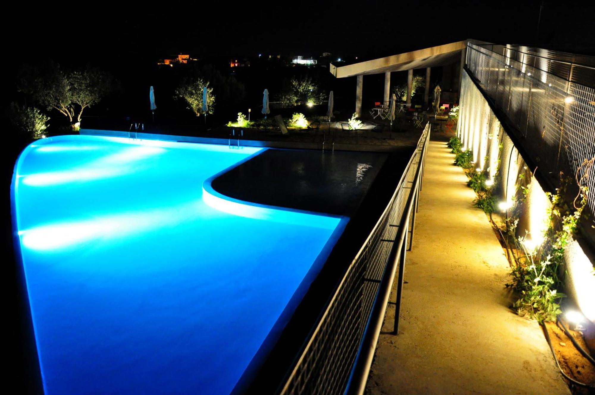 Leivatho Hotel Svoronata Ngoại thất bức ảnh