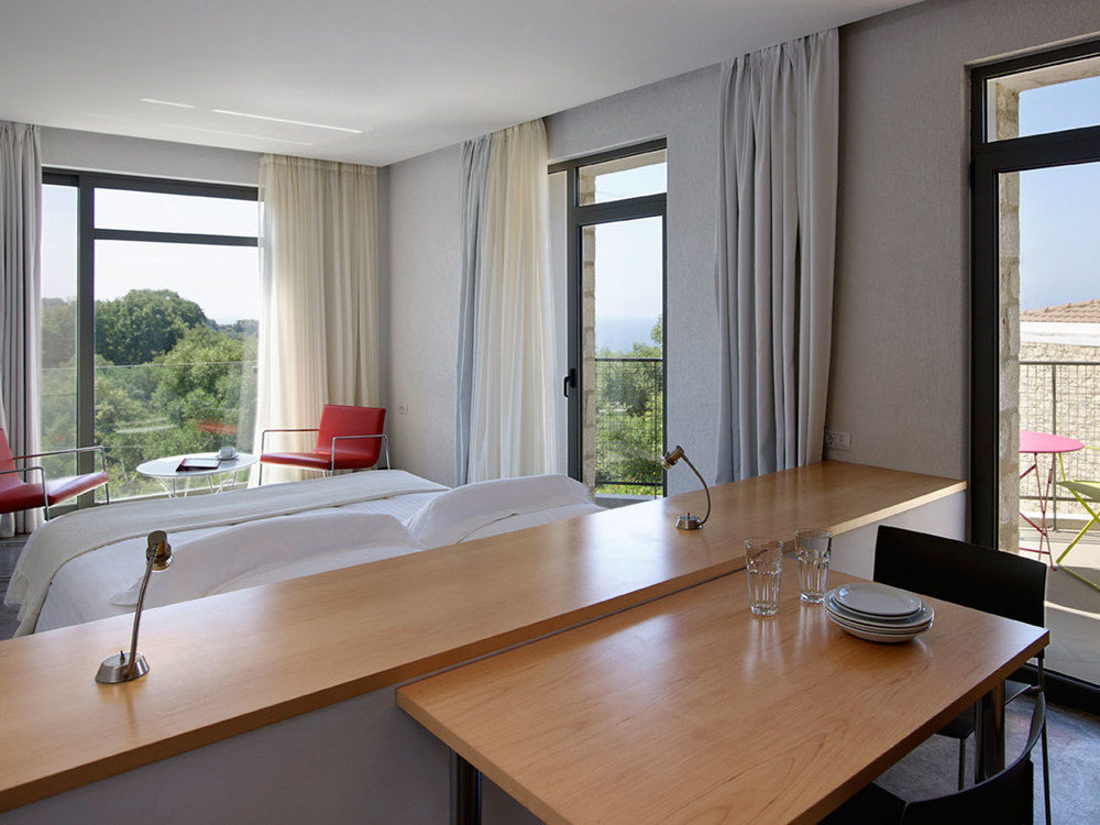 Leivatho Hotel Svoronata Ngoại thất bức ảnh