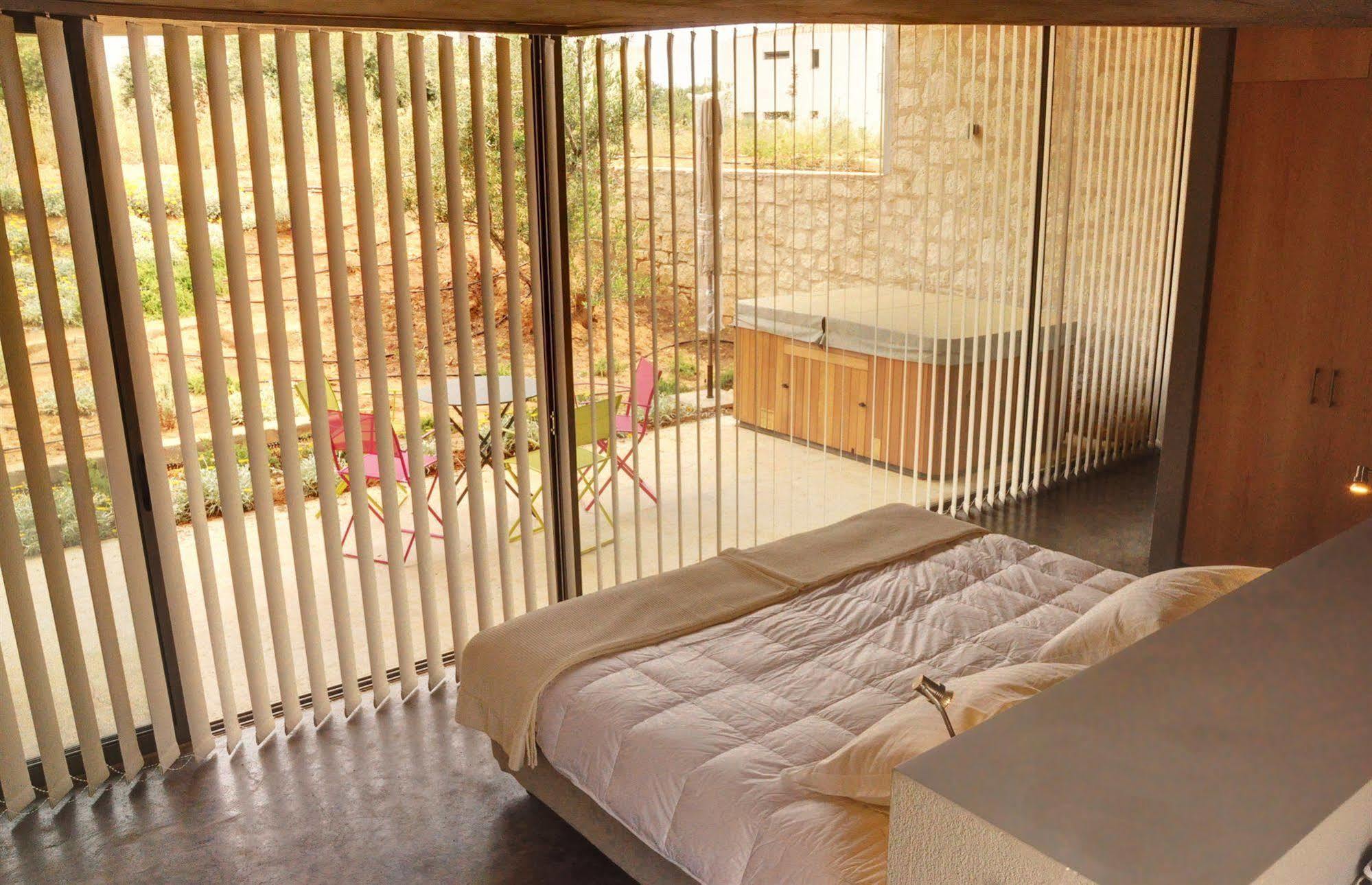 Leivatho Hotel Svoronata Ngoại thất bức ảnh